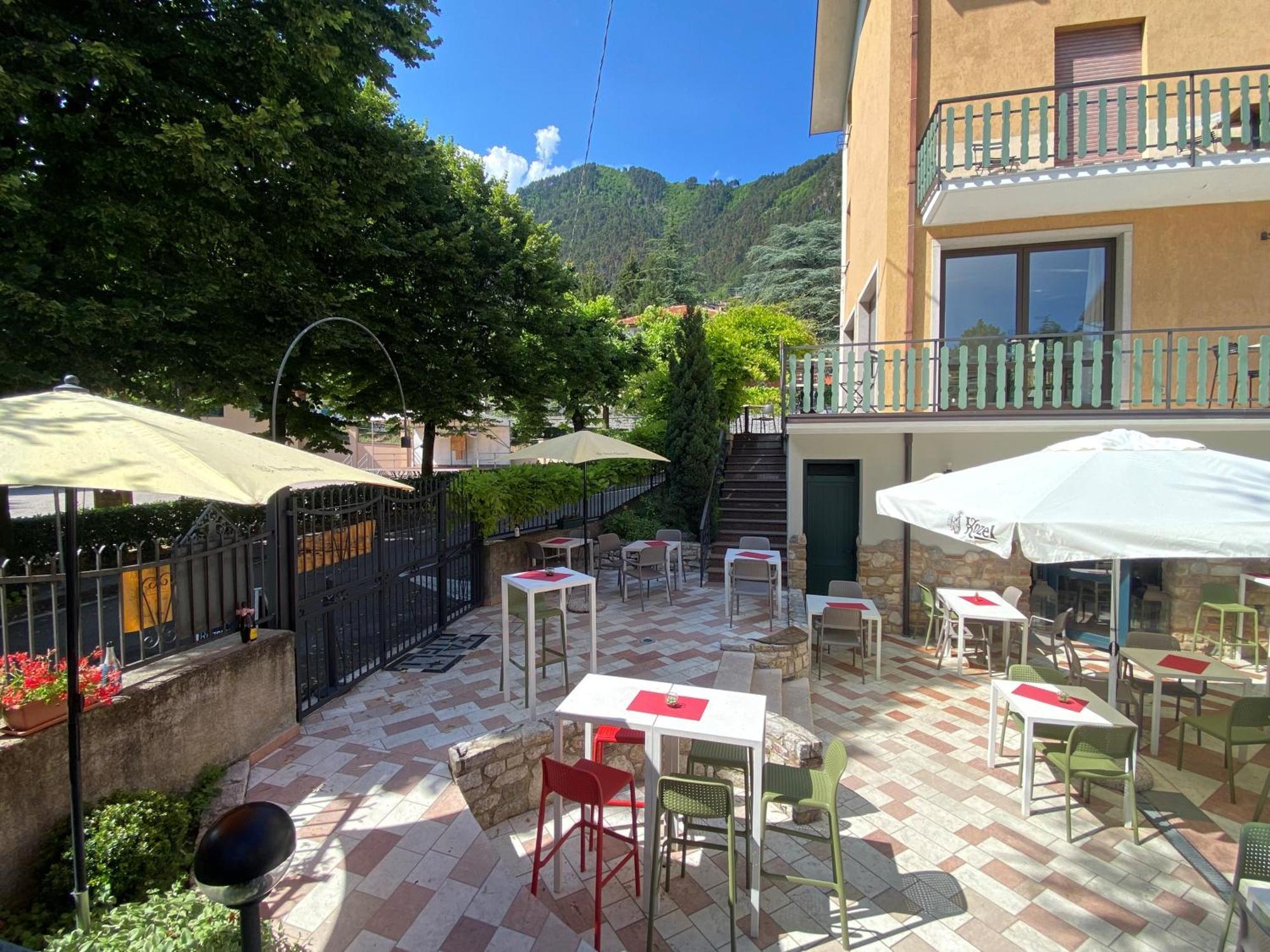 Ca' Ai Tigli Hotel Tignale Bagian luar foto